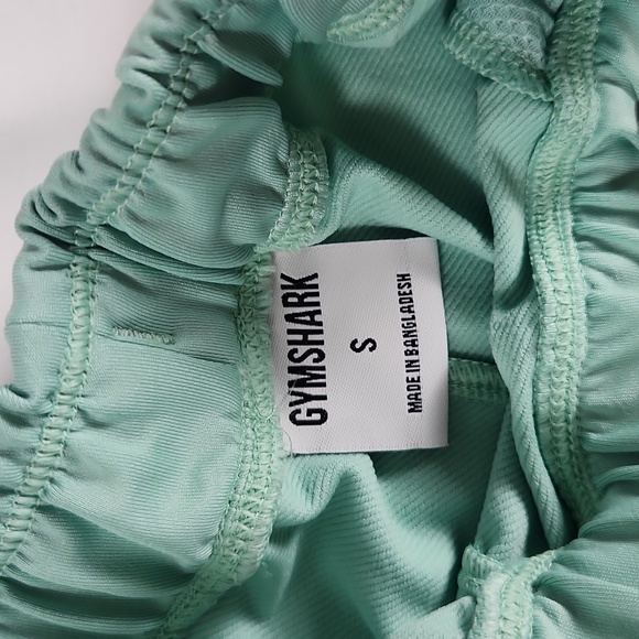 Gymshark Athleisure Light Green Pocket Short. Draw String Small Size - Picture 6 of 7